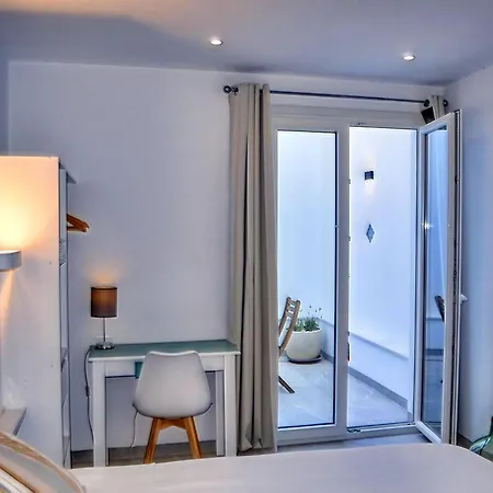 Apartment Inviting With Balcony *